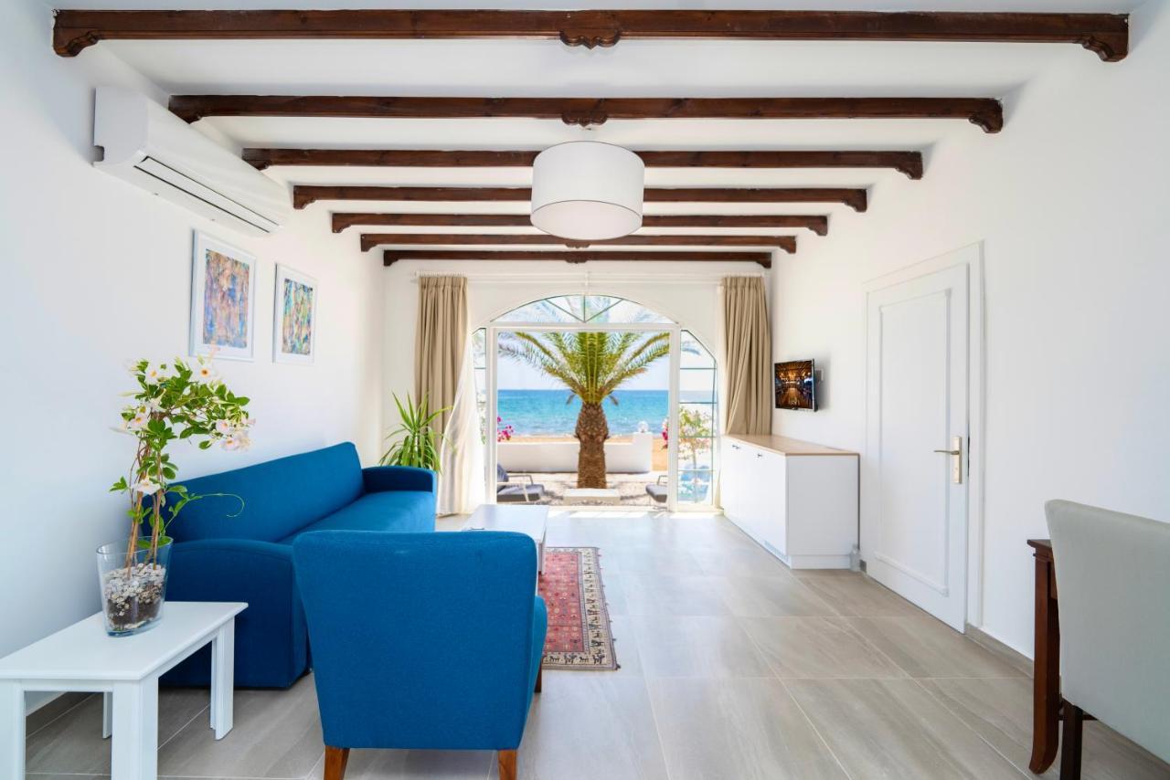 Long Beach Villas ファマグスタ エクステリア 写真