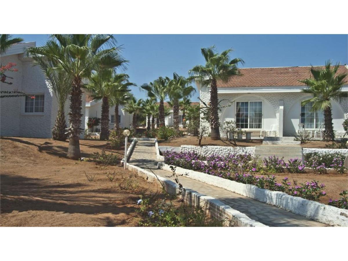 Long Beach Villas ファマグスタ エクステリア 写真